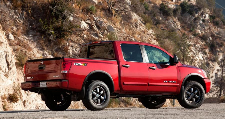  Nissan Titan Pickup 2013 года  (фото 36 из 43)